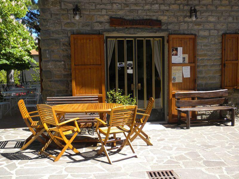 Albergo Ristorante Letizia Chiusi della Verna Extérieur photo